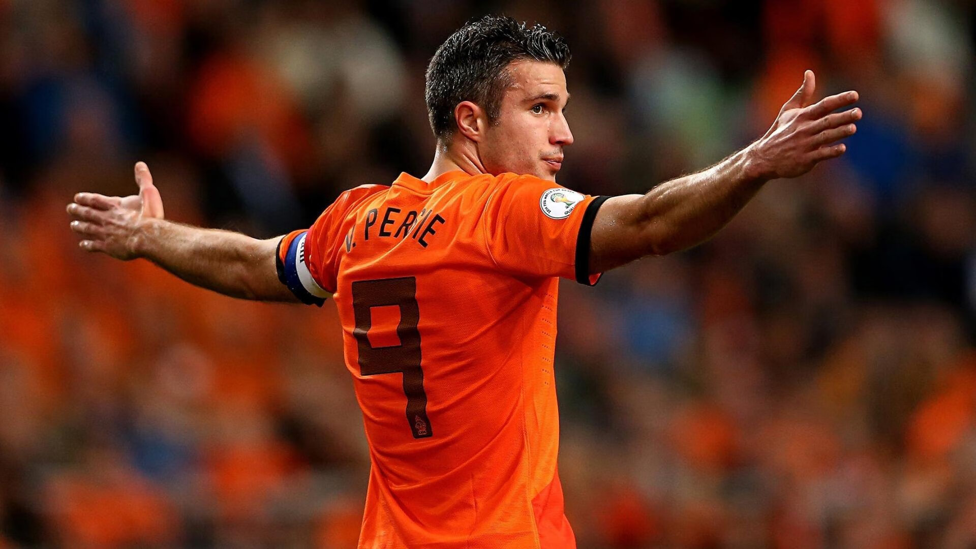 开云官网-哈兰德双响一战3神迹，瓜帅盛赞比肩梅罗，曼城升英超第2，哈兰德战绩